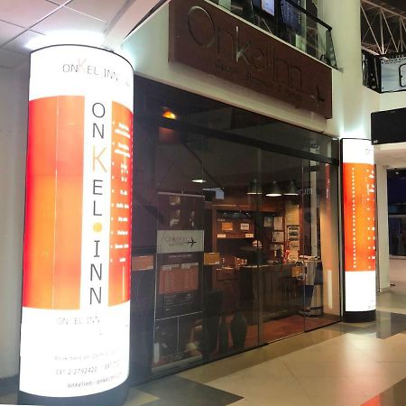 Onkel Inn Airport Sleepbox لاباز المظهر الخارجي الصورة