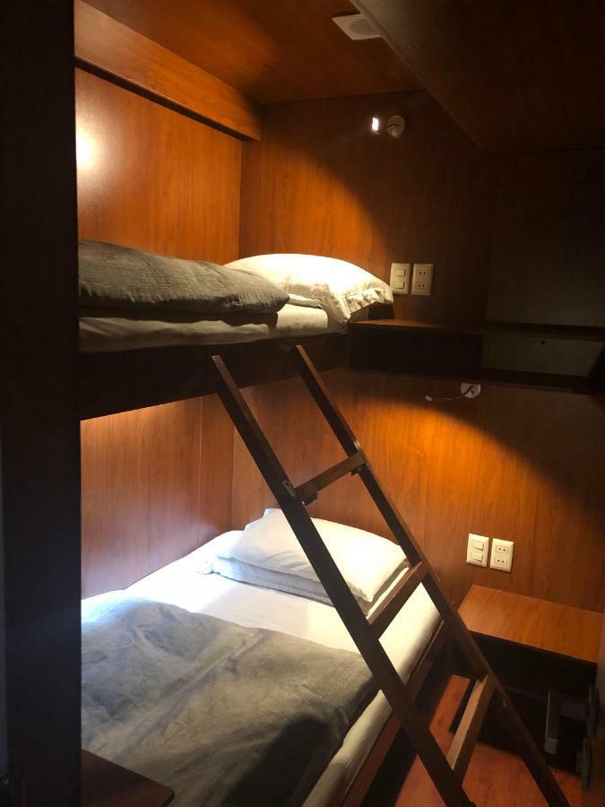 Onkel Inn Airport Sleepbox لاباز المظهر الخارجي الصورة